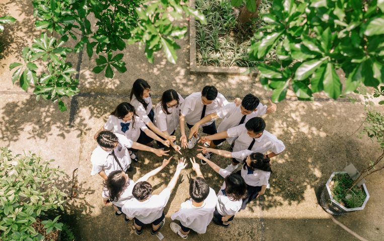 Ý tưởng chụp ảnh kỷ yếu sáng tạo